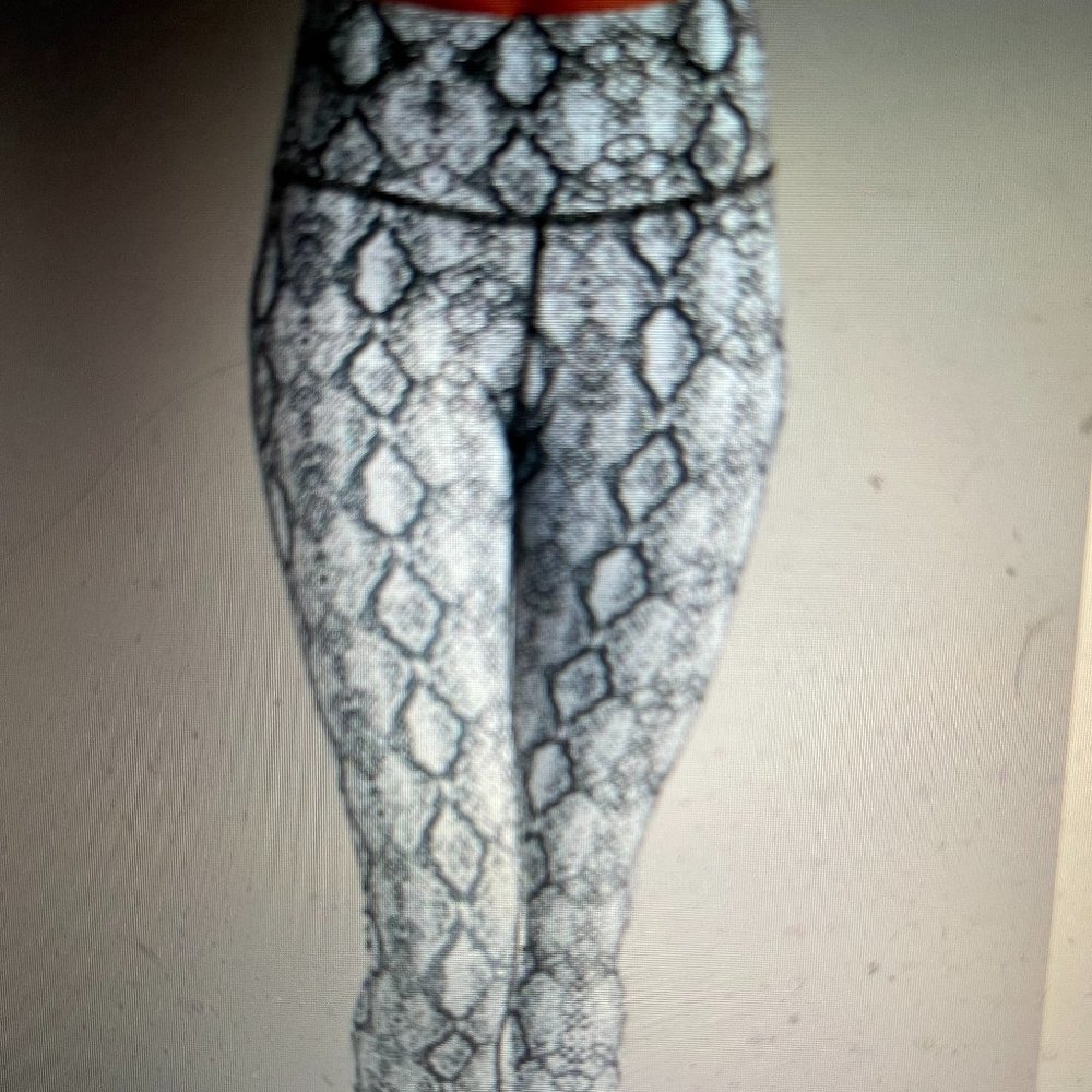 Savvi Fit Indi Legging - XL Black White Snake